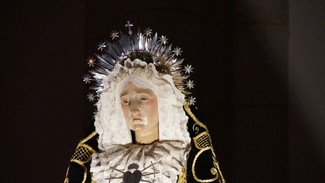 Palabras de María Dolorosa a su Hijo muerto en la cruz