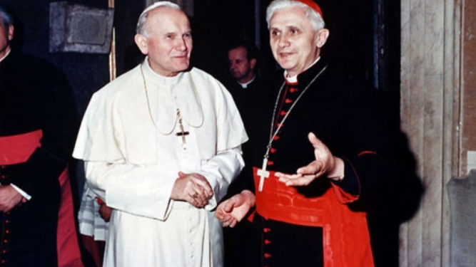 Juan Pablo II y cardenal Ratzinger