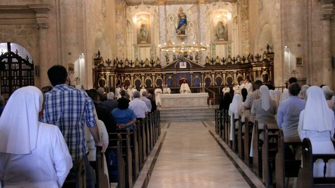 Misa en iglesia de Cuba