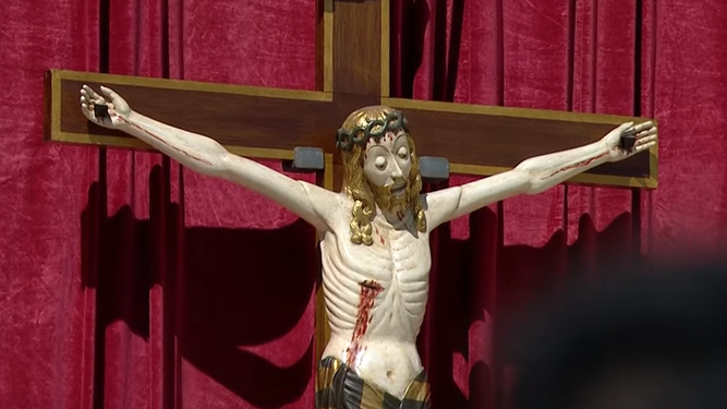 La cruz del Vaticano