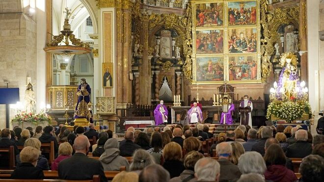 Valencia vibra el Míercoles Santo con una nueva e histórica procesión