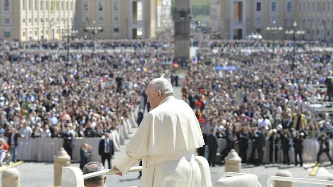 Lleno absoluto en la plaza de San Pedro