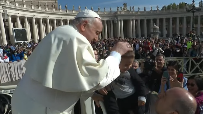 Papamóvil en San Pedro