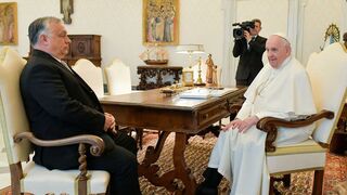 Francisco, con Viktor Orbán
