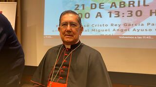 Entrevista al cardenal Ayuso