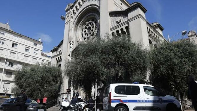 Iglesia Saint-Pierre-d'Arene en Niza