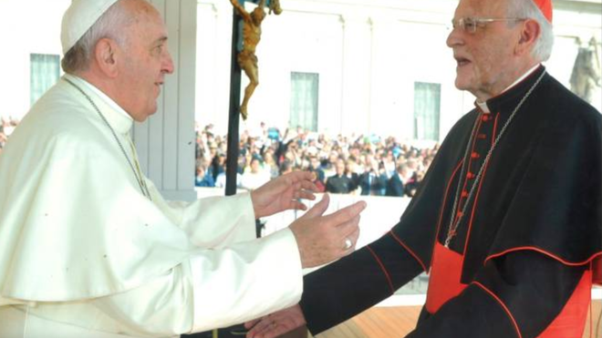 Papa y cardenal Amigo