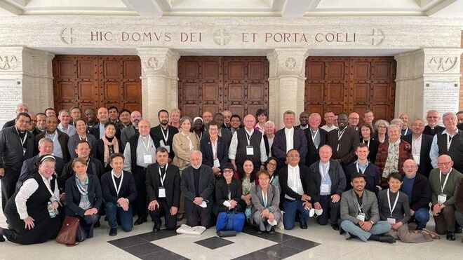 Participantes de la plenaria de comisiones de la Secretaría General del Sínodo