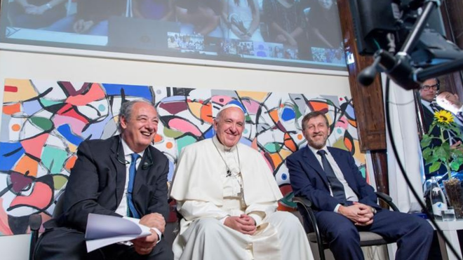 José María Del Corral y Enrique Palmeyro junto al Papa