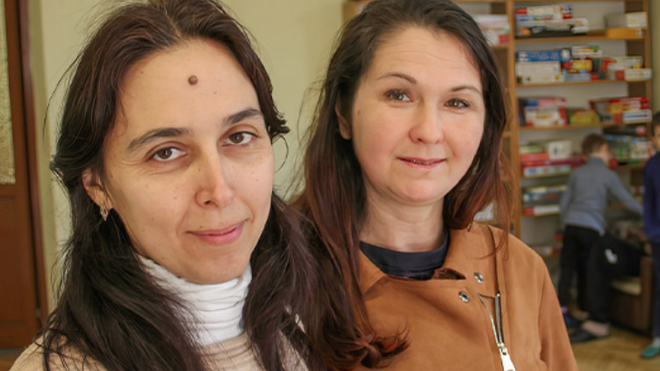 Dos amigas de Kiev reunidas en Cracovia