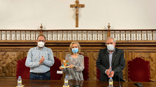 Mirian Cortés recibe el galardón