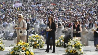 Decenas de miles de fieles en la canonización de hoy