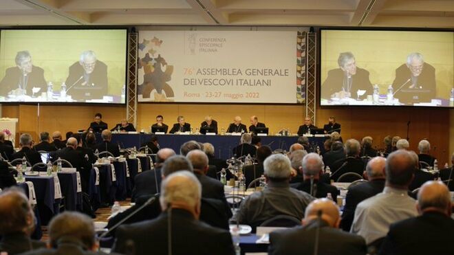 La Iglesia italiana sólo investigará la pederastia clerical en los últimos veinte años