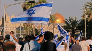 Nuevos enfrentamientos entre palestinos e israelíes en la Explanada de las Mezquitas