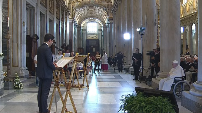 El Papa, en el rosario