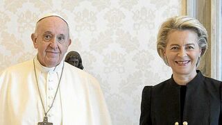 Francisco y Ursula von der Leyen