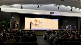 Apertura de la Asamblea Sinodal en la Fundación Pablo VI