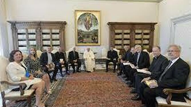 El Papa, durante su encuentro con directores de revistas jesuitas