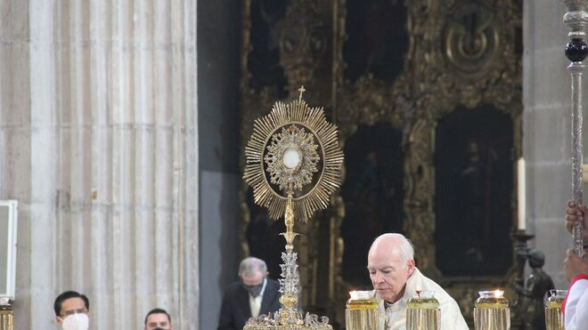 La Eucaristía es el centro y culmen de nuestra fe y de nuestro caminar como comunidad de discípulos, como Iglesia: Cardenal Aguiar