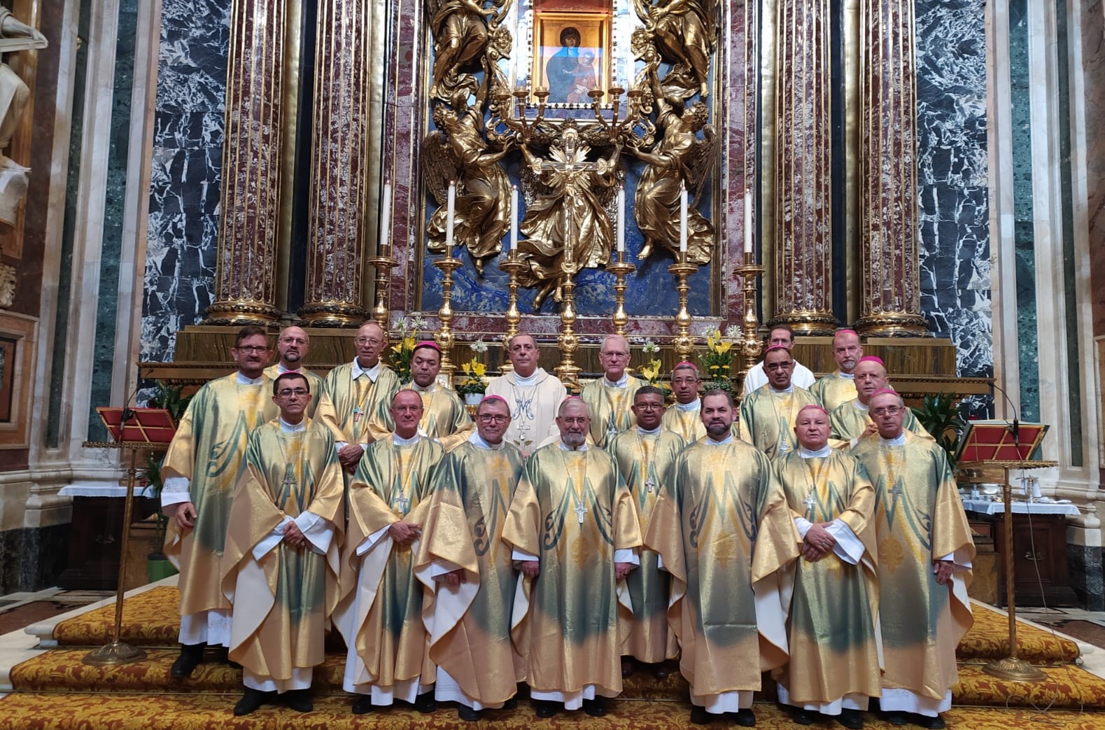 Obispos-en-Santa-María-Mayor