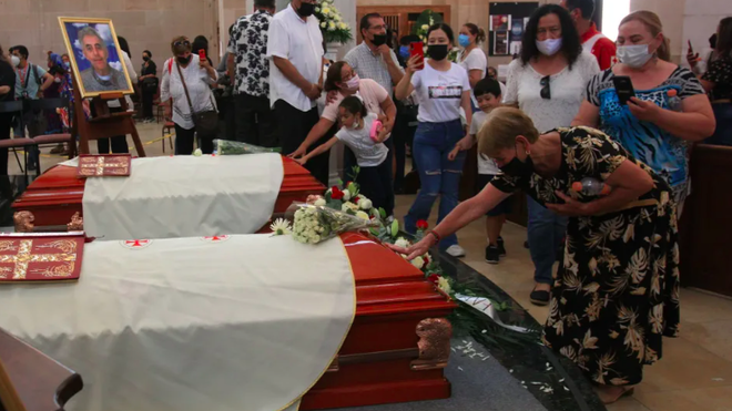 Funeral por los jesuitas mexicanos asesinados