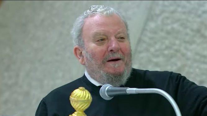 Kiko Argüello, hablando en el Aula Pablo VI