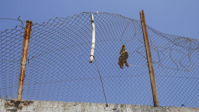 Valla fronteriza entre Nador y Melilla