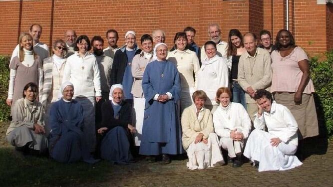 Algunos miembros de la Comunidad Palabra de Vida