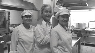 Jóvenes empleadas de la FMDD