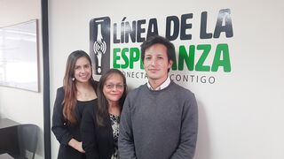 Yury, Claudia y Nicolás, profesionales al servicio de la Línea de la esperanza