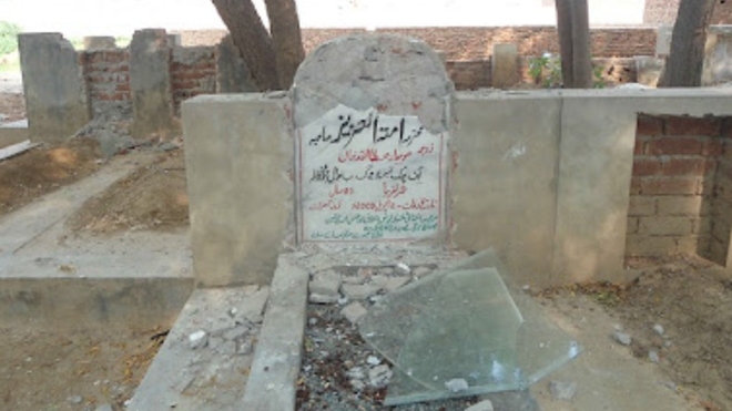 Profanación violenta de tumbas musulmanas ahmadís en Pakistán