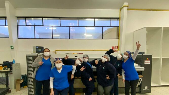 Un grupo de trabajadores, en las instalaciones
