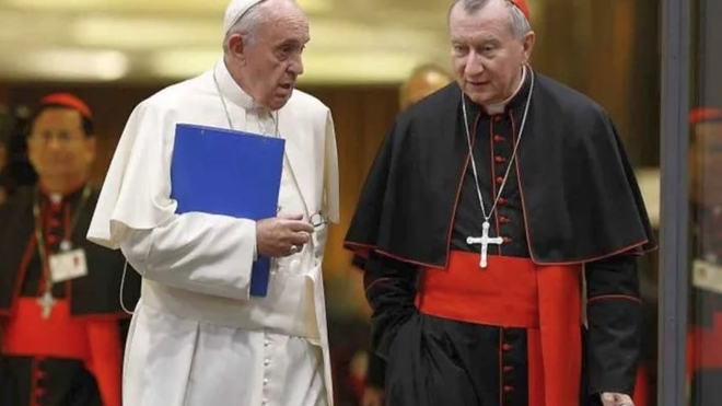 Papa y Parolin