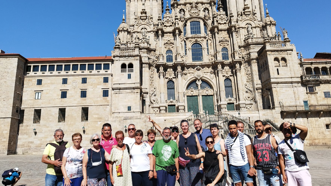 Paregrinos de Navalcarnero en Compostela