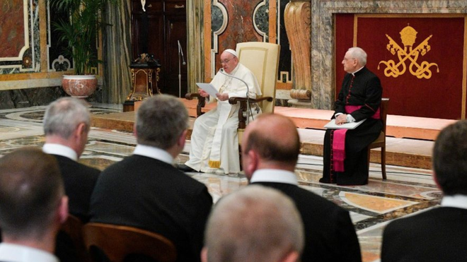 El Papa y los religiosos