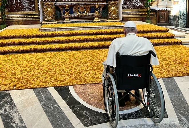 El Papa visita Santa Marta antes de partir hacia Canadá