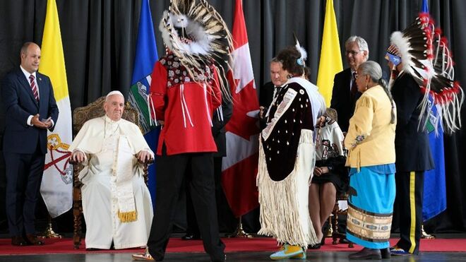 ¿Quiénes son los Primeras Naciones, Inuit y Métis?