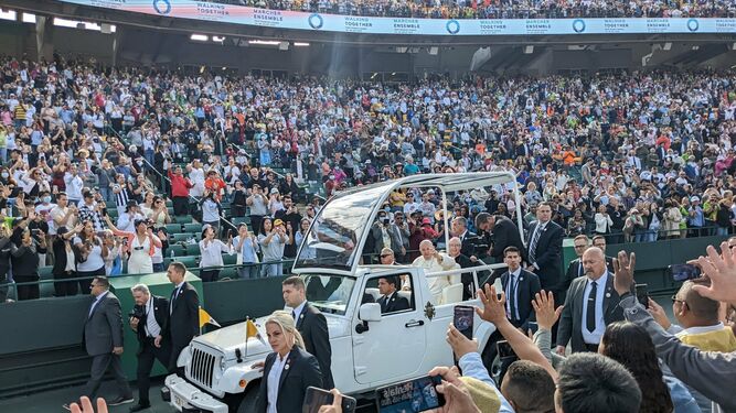 Francisco, a su llegada al estadio de Edmonton