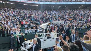 Francisco, a su llegada al estadio de Edmonton