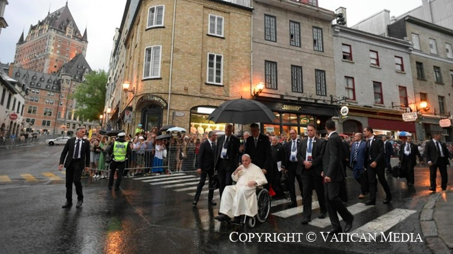 El Papa llega hasta el Ártico para pedir perdón a los Inuits