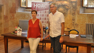 Maru Megina, presidenta de la HOAC, con Germán Gavín