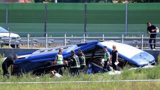 Una docena de muertos al volcar un autobús de peregrinos de Medjugorje