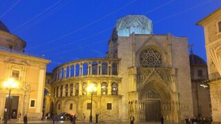 La catedral de Valencia, de noche