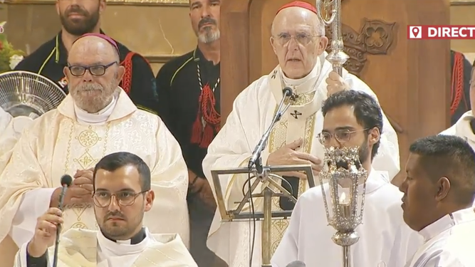 Osoro durante la eucaristía