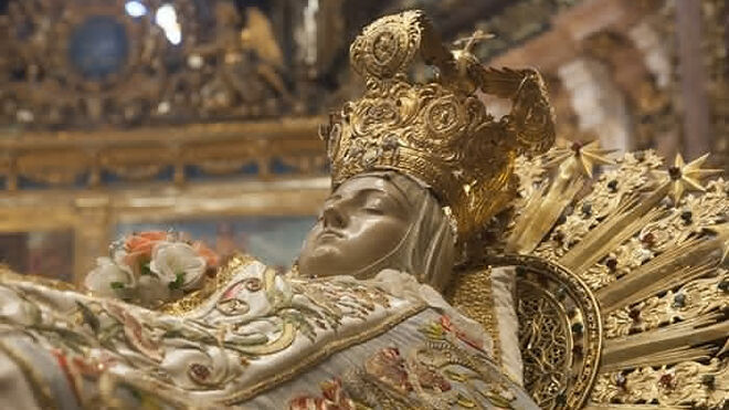 Imagen de la Virgen de la Asunción en la iglesia del Miracle, en Valencia