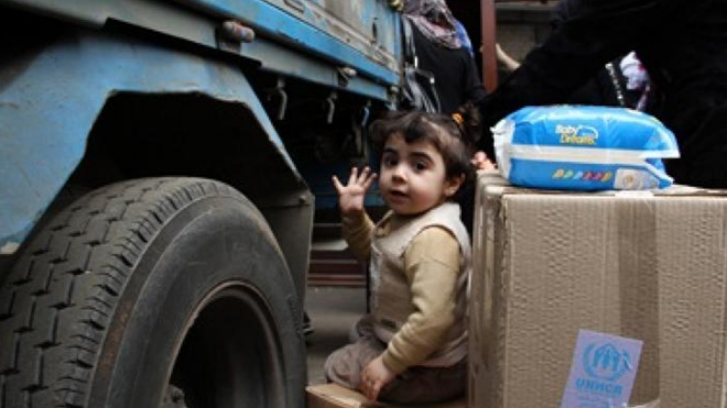 Niña siria en un campo de desplazados