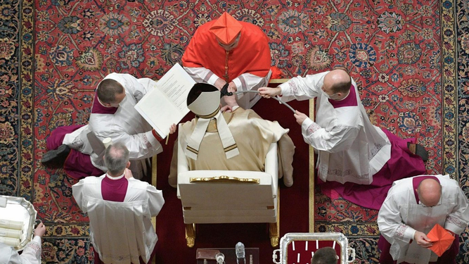 Papa y cardenales