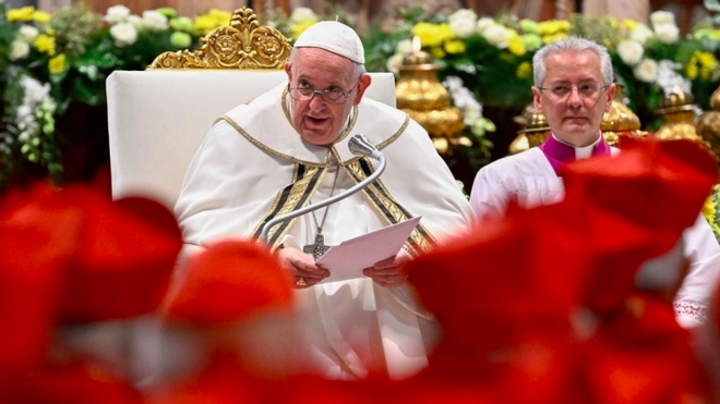 Francisco reúne a todos los cardenales