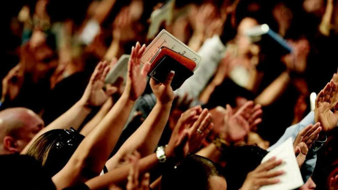 Culto en una iglesia evangélica