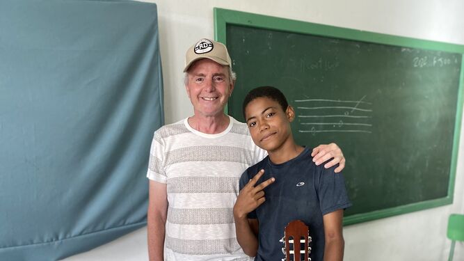 guitarrista niño